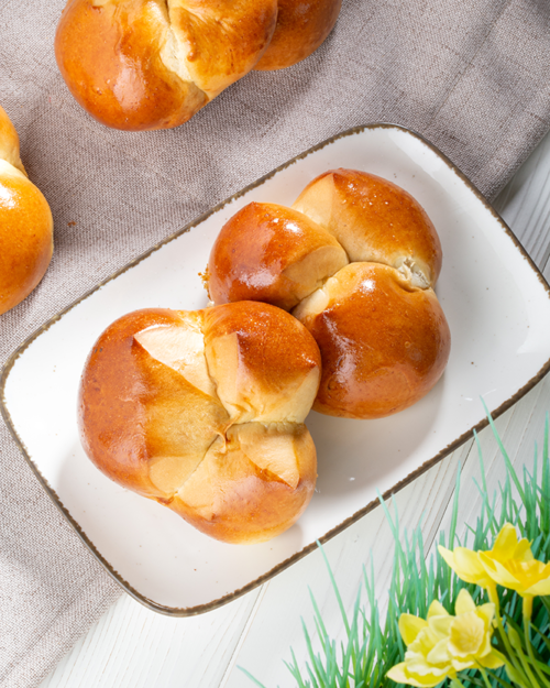 Osterpinzen-Backen mit Kindern